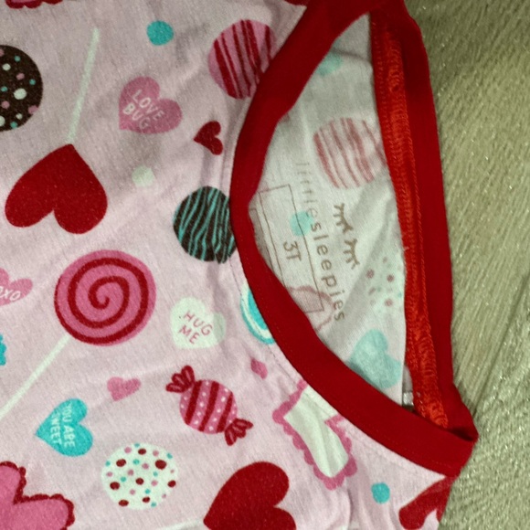 Little sleepies pajamas - Picture 2 of 2